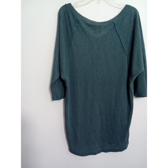 Wallflower Green Small 3/4 Sleeve V Neck - Picture 5 of 12